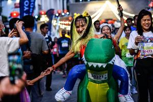 BIB: 8000, 83035, 50371, 50473
                            <button type="button" onclick="openModal(21897928)" class="btn btn-primary btn-sm float-right btn-popup" data-toggle="modal" data-target=".modal-high-quality">
                        <i class="fas fa-shopping-cart"></i> Add to Cart
                    </button>
                                            <button type="button" onclick="isThisMe(21897928, true)" class="btn btn-success btn-sm float-right btn-popup btn-isme hidden" data-toggle="tooltip" data-placement="bottom" title="นี่คือรูปของคุณใช่ไหม คลิกที่นี่เพื่อเอาเข้าอัลบั้ม">
                        <i class="fas fa-plus"></i> Add to album
                    </button>
                    <button type="button" onclick="isThisMe(21897928, false)" class="btn btn-warning btn-sm float-right btn-popup btn-isnotme hidden">
                        <i class="fas fa-ban"></i> Remove from album
                    </button>